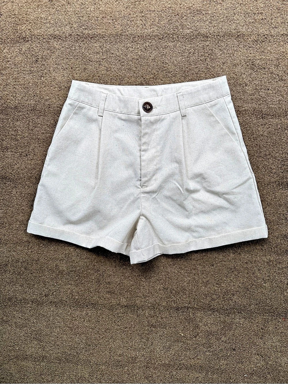 Cider High Waist Linen Shorts in Khaki Size Small